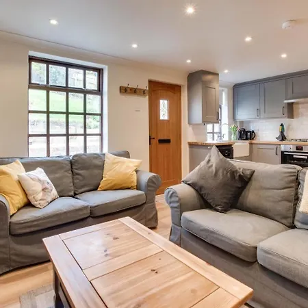 2 Bed In Oc-w904 Whitby