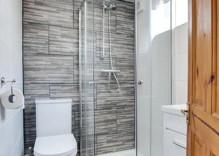 بيت للعطل 2 Bed In Oc-w904 *